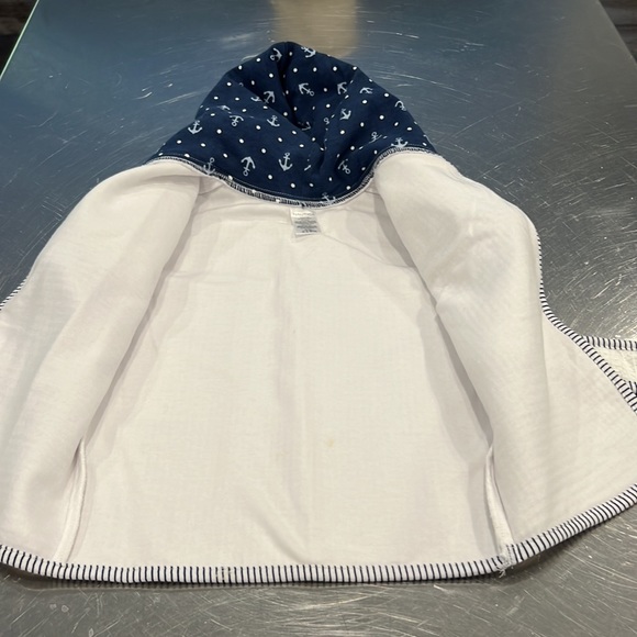 Nautica Infant Bathrobe - Picture 7 of 10